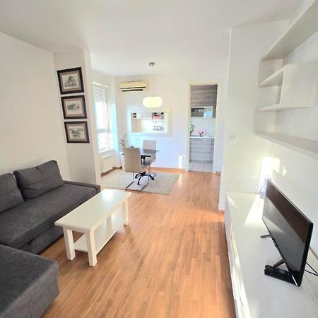 Apartman Dream Belvil Apartment Beograd Bagian luar foto